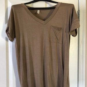 Women’s long v neck T-shirt size small.